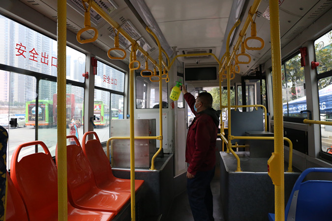 公交車防疫_副本.jpg 公交車防疫_副本.jpg